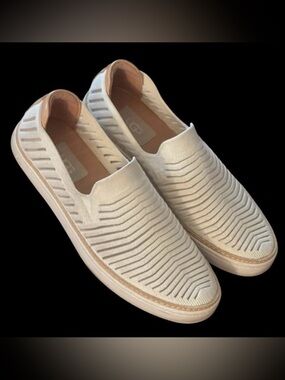 New UGG Sz 6.5 6 1/2 Women's Sammy Slip On White Rib Knit Minimalist Comfort